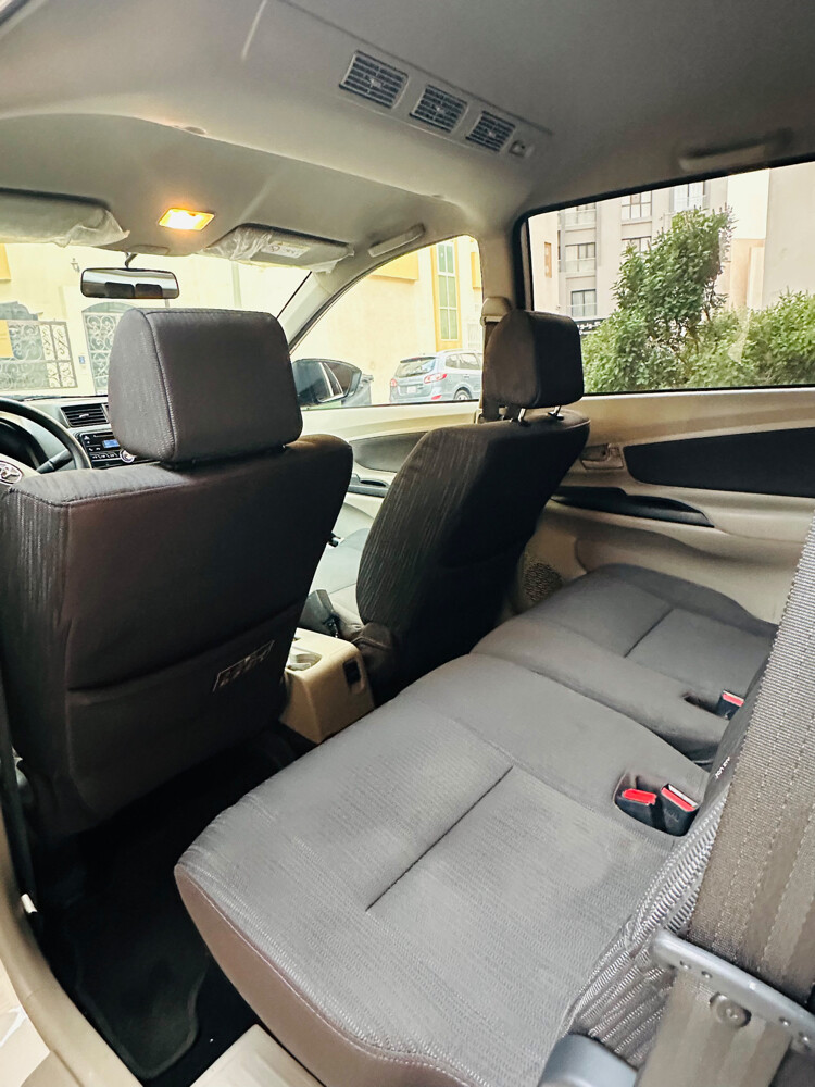 Toyota Azanza Like New - 10