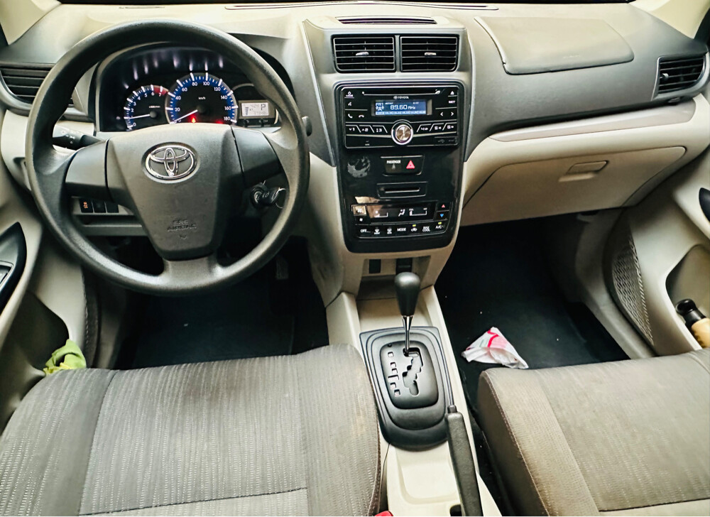 Toyota Azanza Like New - 9