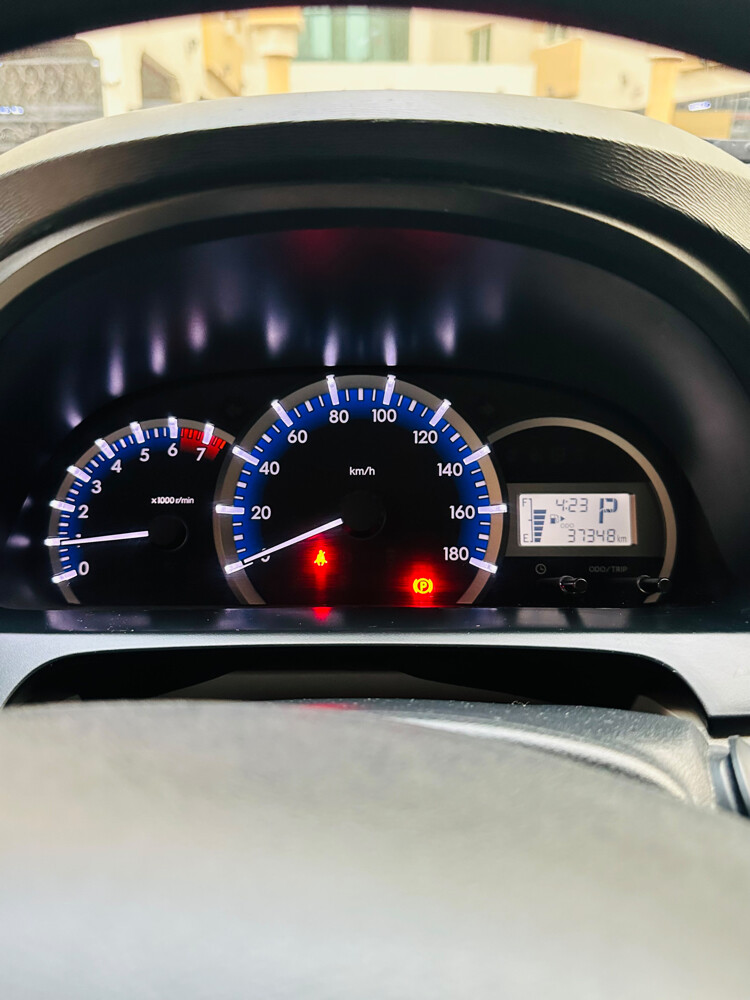 Toyota Azanza Like New - 5