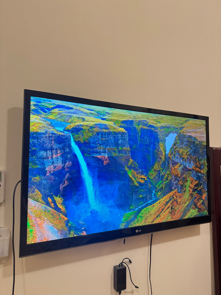 LG 42 Inch HD Tv  - 1