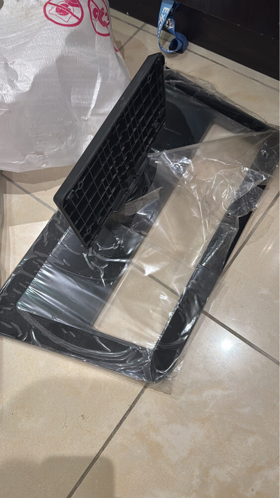 LG 42 Inch HD Tv  - 3