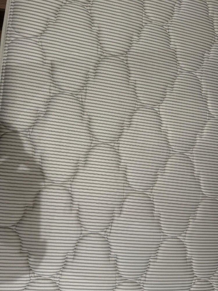 Mattress like new - 4