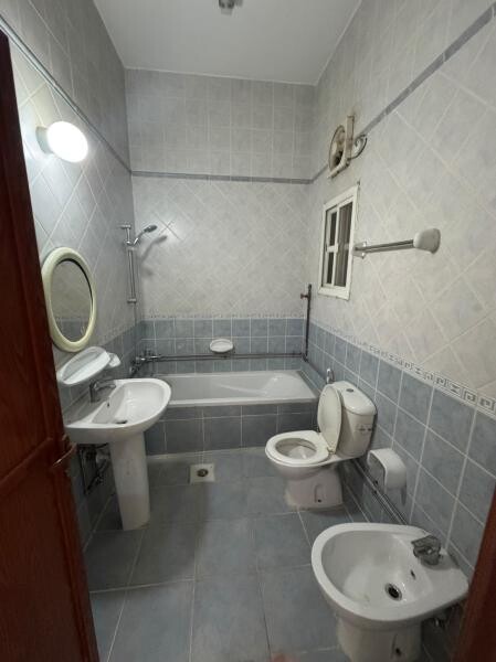 معيذر الشمالى بجوار وزنان مول - 2