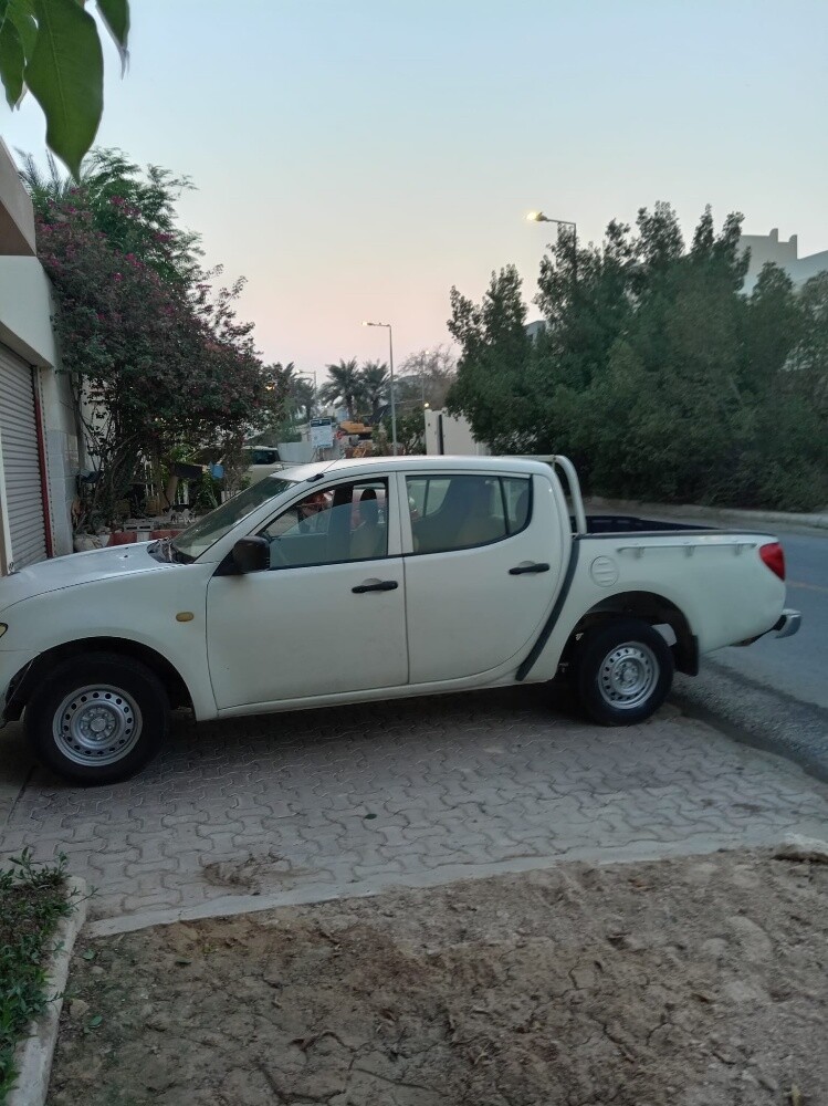 بيكاب ميتسوبيشي  استمارة سنه - 1