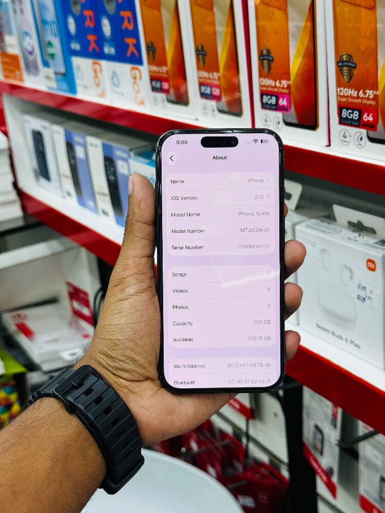 I phone 15 pro 256 gb - 4