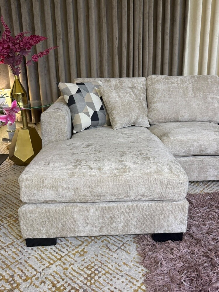Homecenter 7 seat U-Shape for sale. - 7