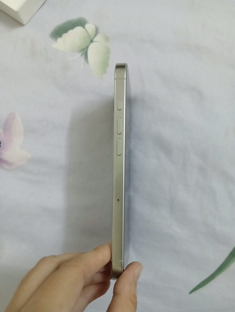 iPhone 16 pro 256 GB - 5