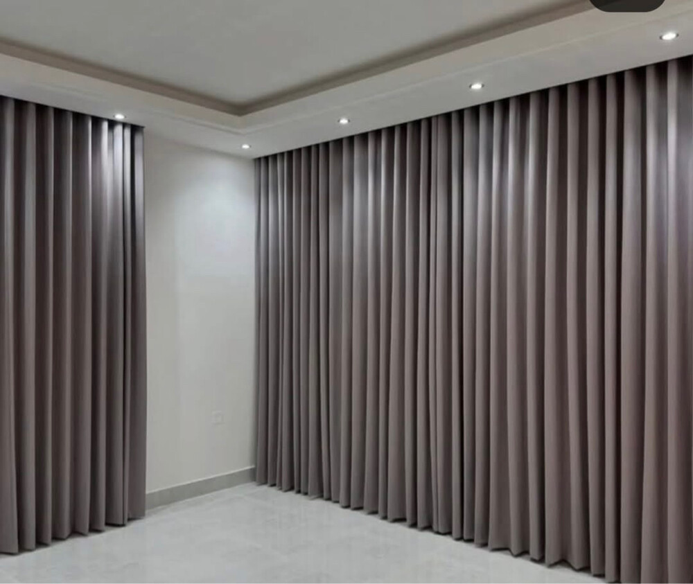Curtains - 4