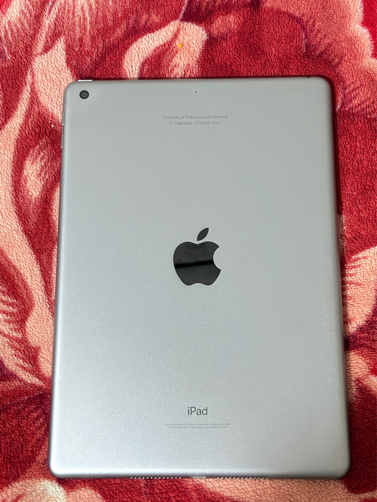 Apple iPad 6th Generation128GB.499 - 2