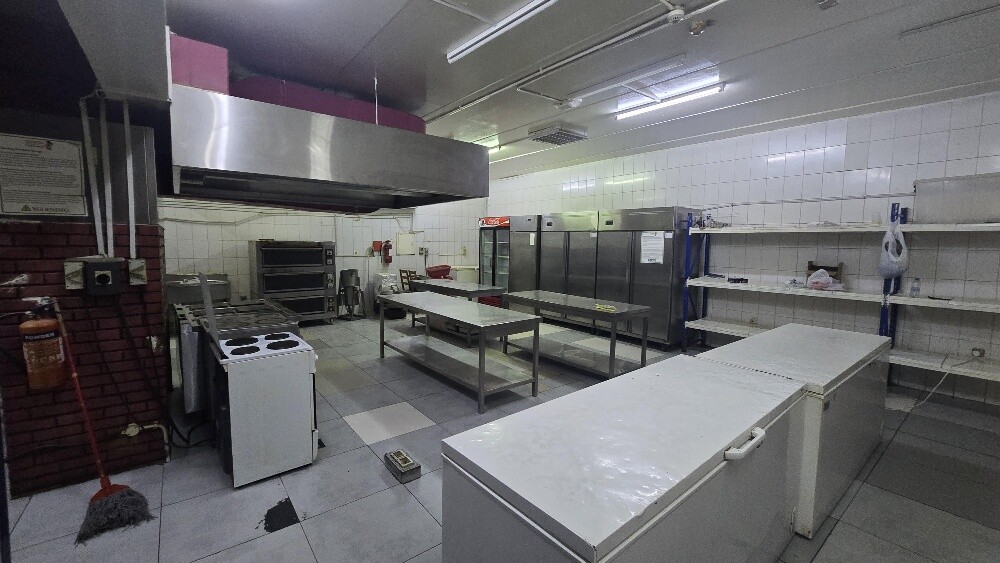 RESTAURANT FOR SALE - 11