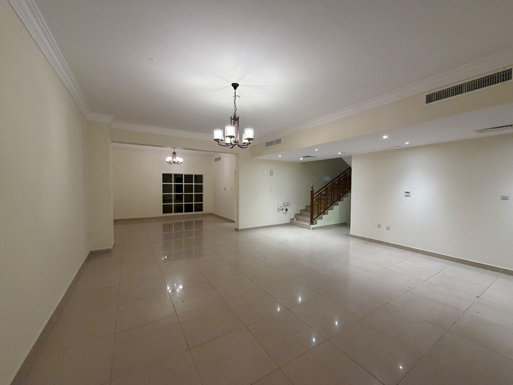 4 BHK Villa For Rent in Ain Khaled  - 12