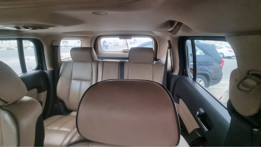 Hummer H3 2006 model. - 7