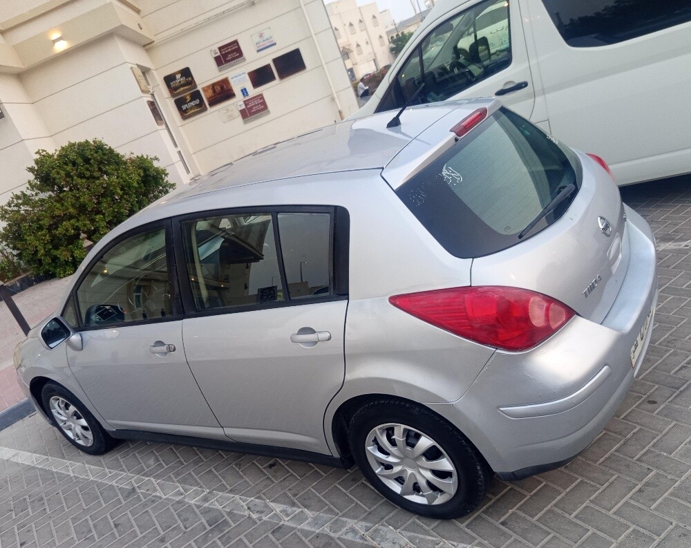 NISSAN TIDA 2011 - 10