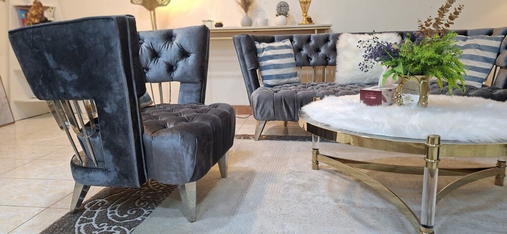 Usde branded,luxury  grey colour Se - 7