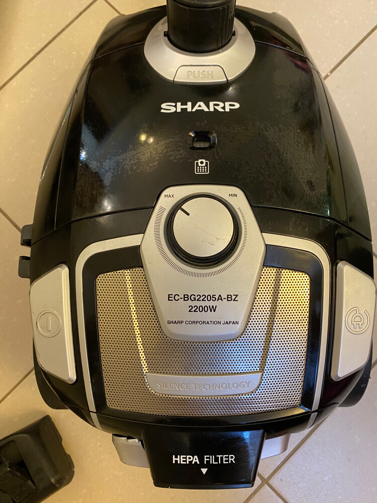 vacuum cleaner Sharp 2200W - 3