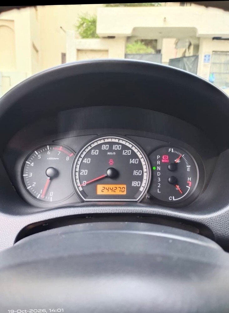 SUZUKI SWIFT 2006 - 7