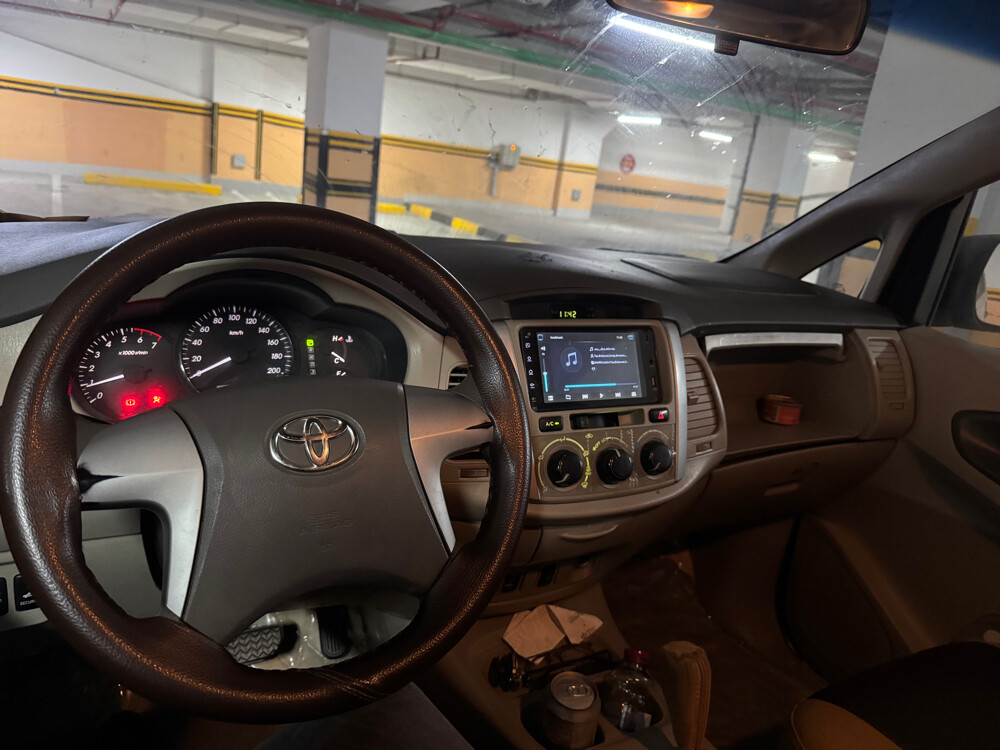 TOYOTA INNOVA 2012 - 8