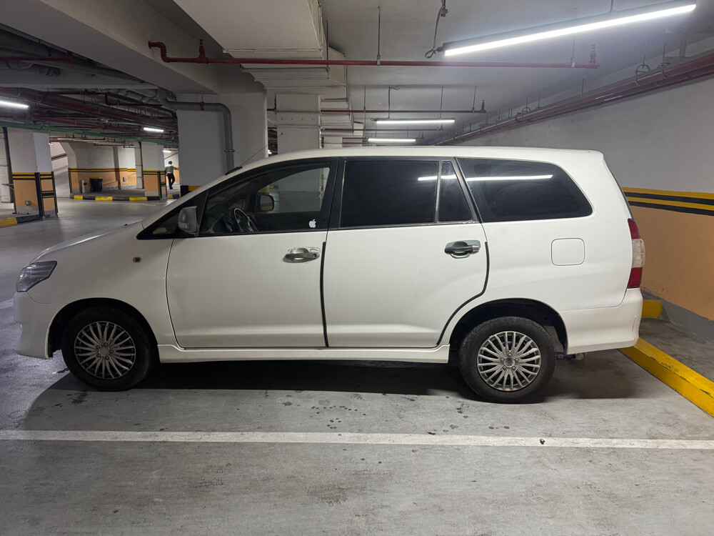 TOYOTA INNOVA 2012 - 3