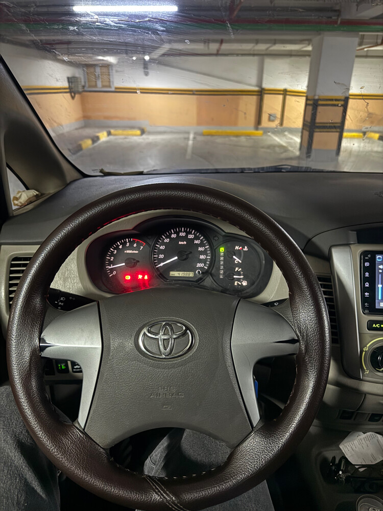 TOYOTA INNOVA 2012 - 6