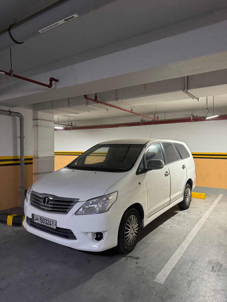 TOYOTA INNOVA 2012 - 1