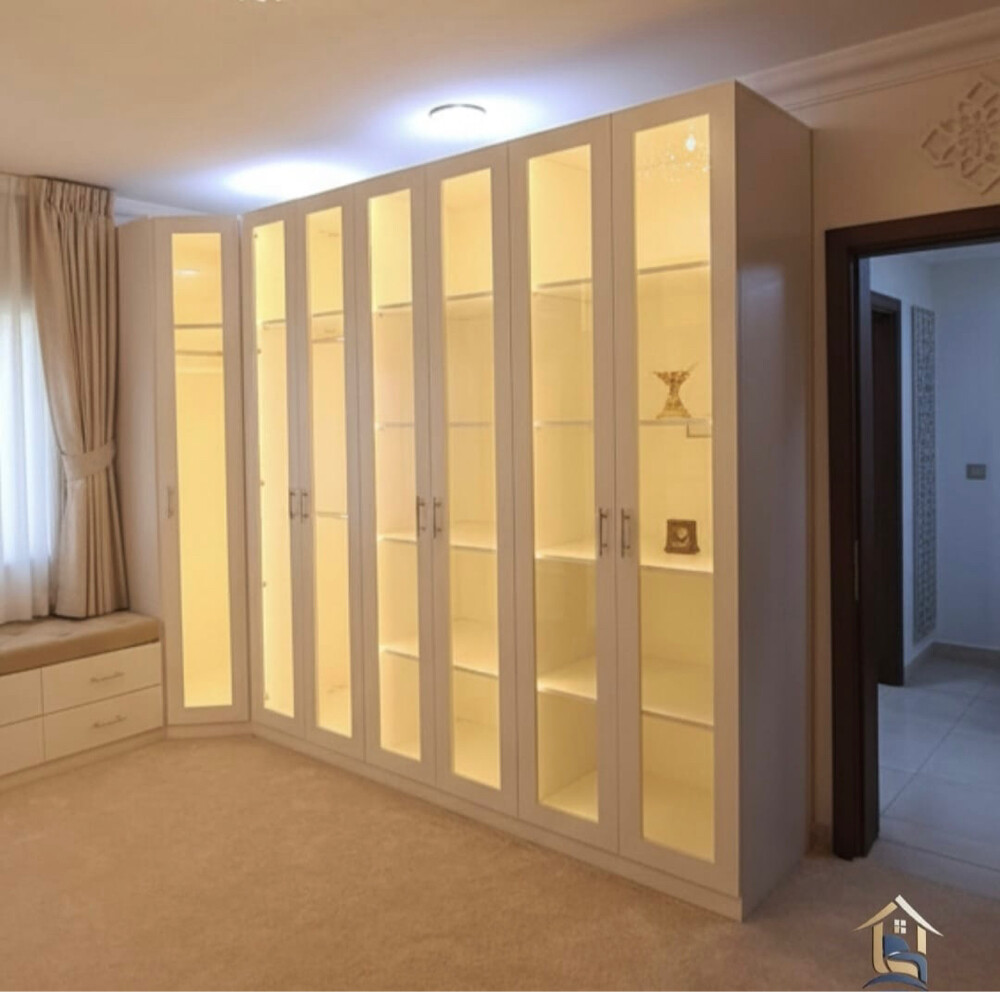 Cabinet  - 6