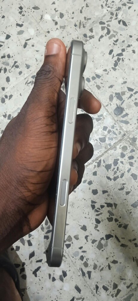 iphone 16 pro max - 5
