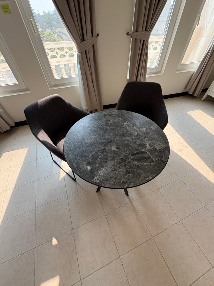 Round table + 2 chairs - 2