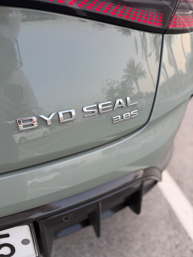 Byd seal flagship - 8