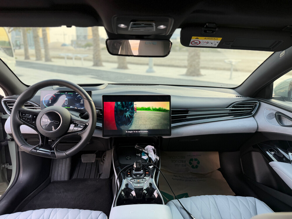 Byd seal flagship - 10