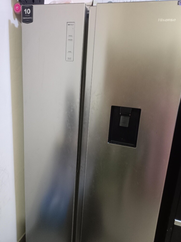 Perfect refrigerator 670 L - 1