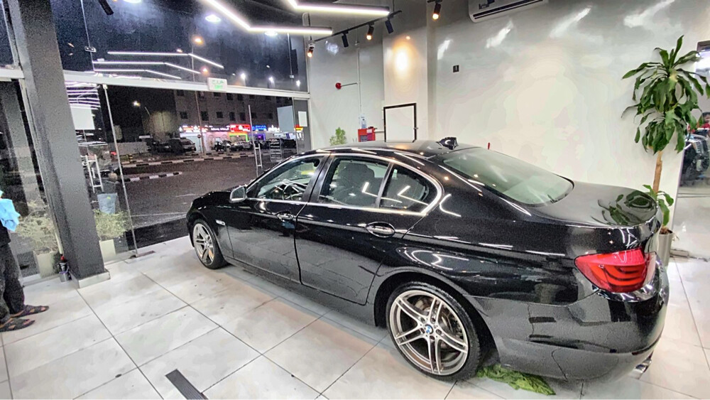 BMW 523i Black  M Sport Rims - 10