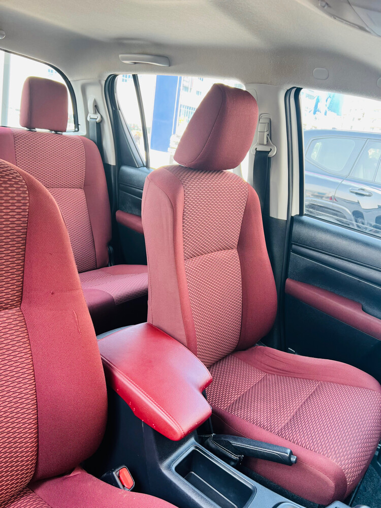 4x4Hilux for sale  Model 2024  - 7