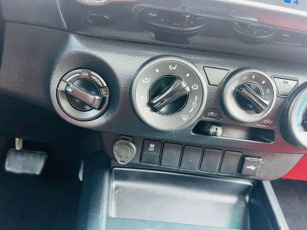 4x4Hilux for sale  Model 2024  - 10