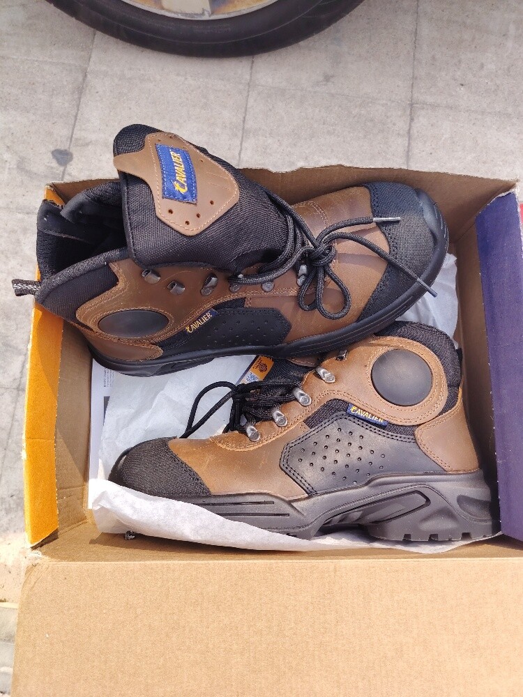Safety boots - 1