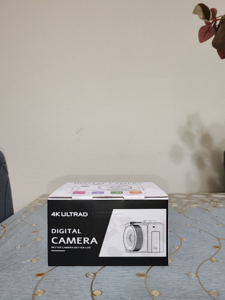 DIGITAL LENS CAMERA  4k - 9