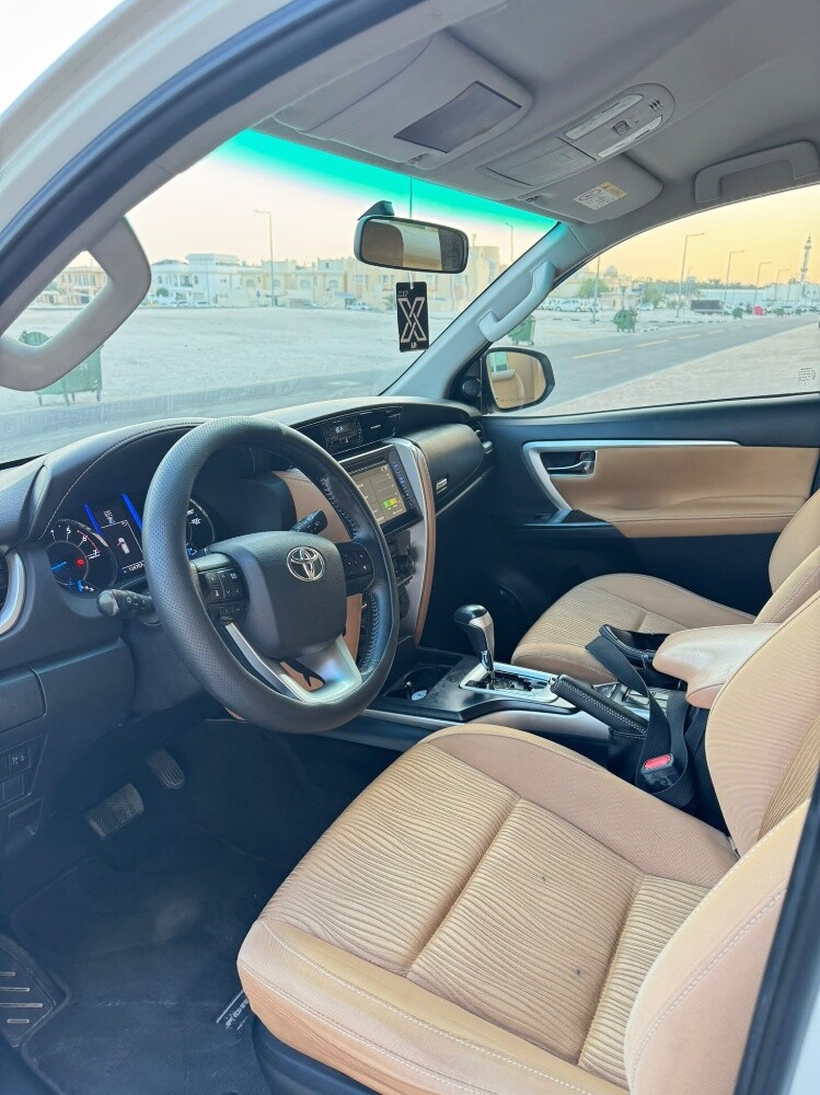 TOYOTA Fortuner 2019 model V6 - 5