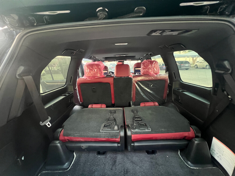 LX570 black editon 2019 - 9