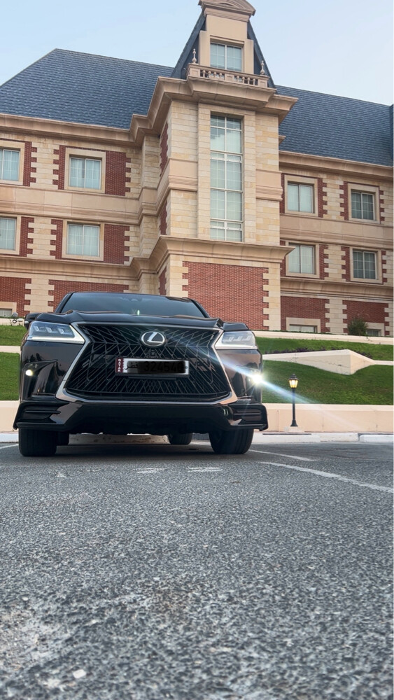 LX570 black editon 2019 - 6