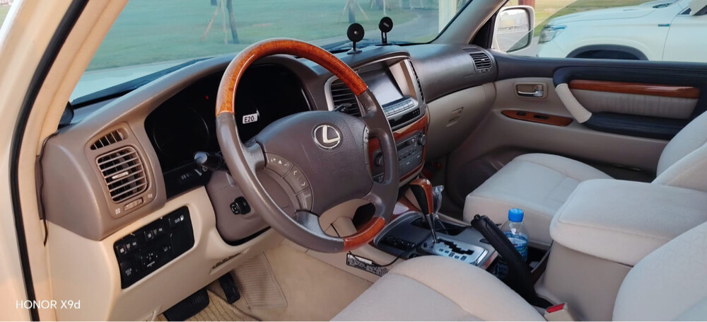 Lexus car - 9