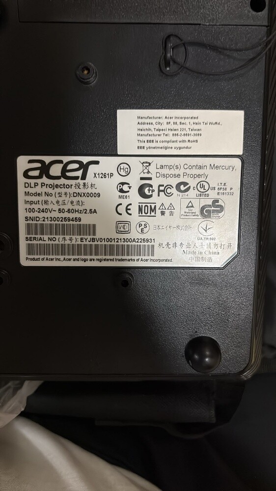 ACER PROJECTOR - 4