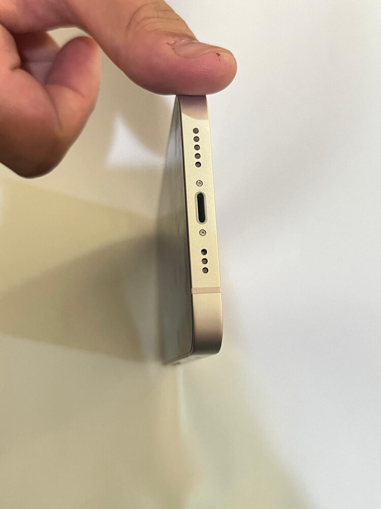iPhone 13 - 10