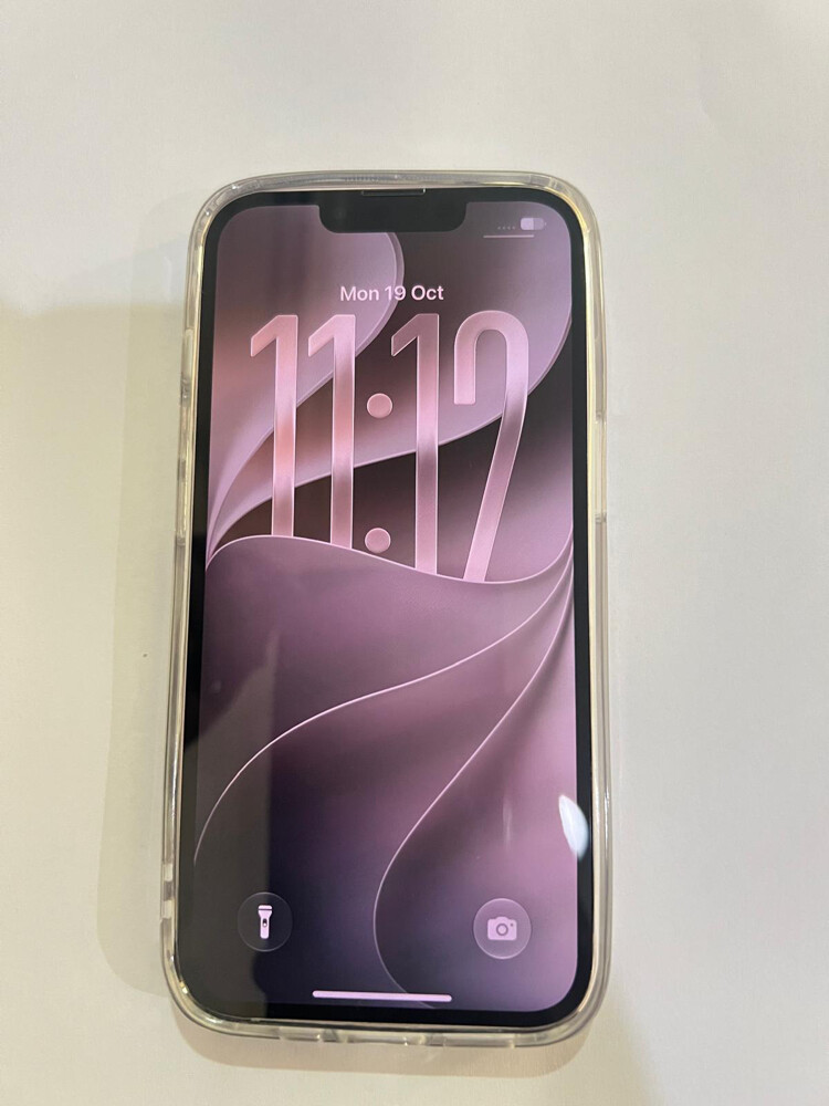 iPhone 13 - 2