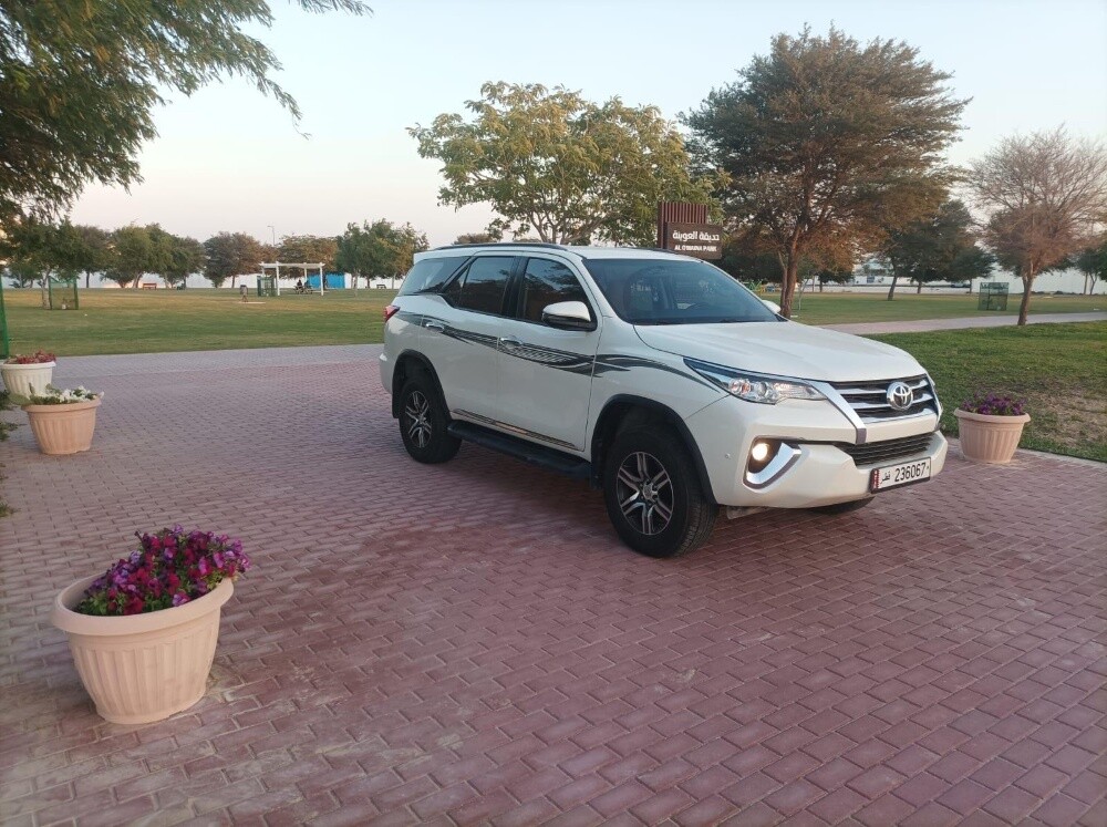 Toyota Fortuner - 1