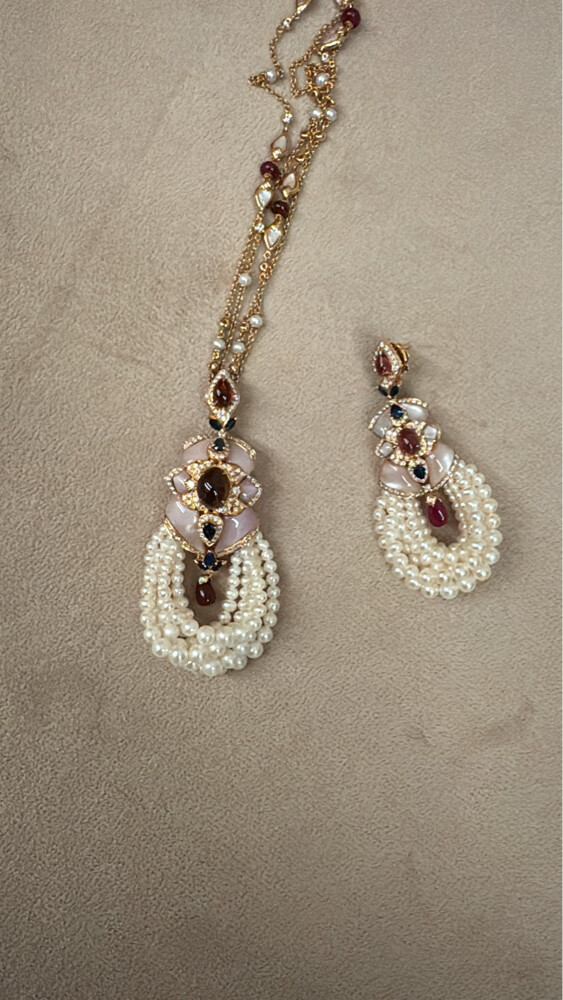 gold and diamond and mop  - 1