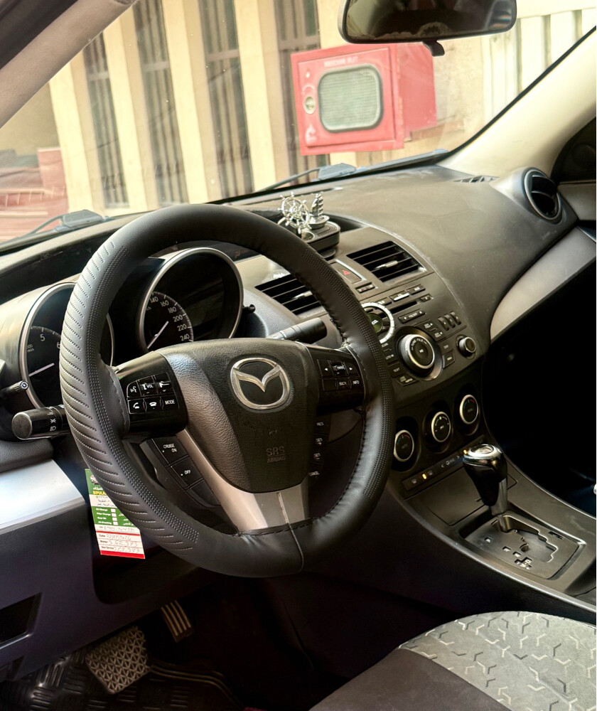 Mazda 3 2014 full option sunroof - 7