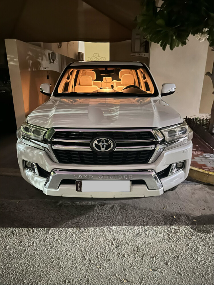 Toyota Land Cruiser 2016 V8 - 1