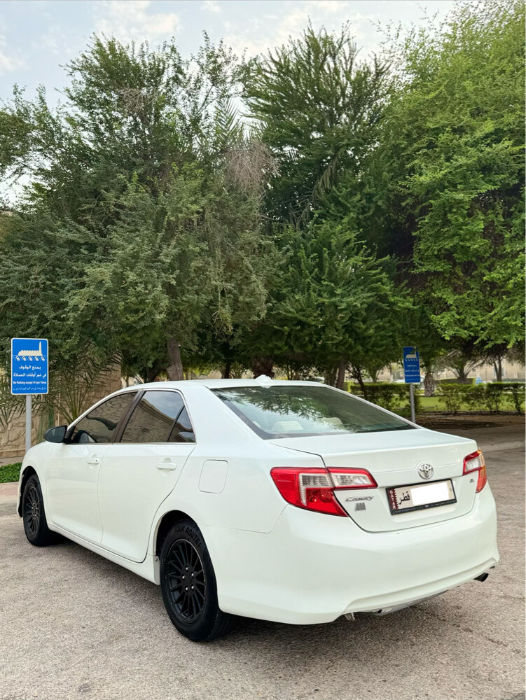 Toyota Camry GL 2013 Reg ( 2014 ) - 3