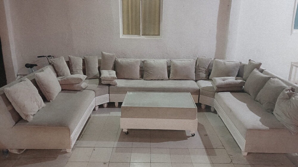 كنب مع طاولة - 3