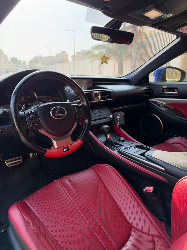 2016 Lexus RCF Carbon edition - 12