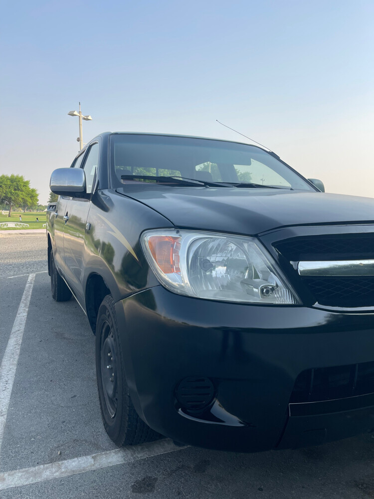 Toyota hilux 2.7 - 8